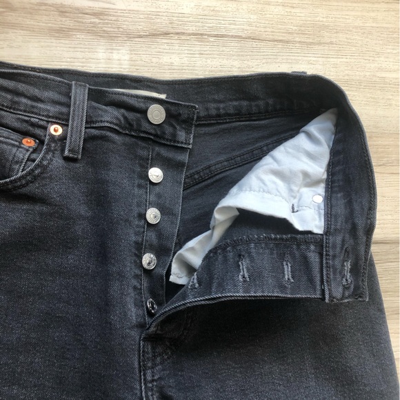 Levi's Ribcage Straight Leg Women's Jeans in Black - Picture 4 of 11